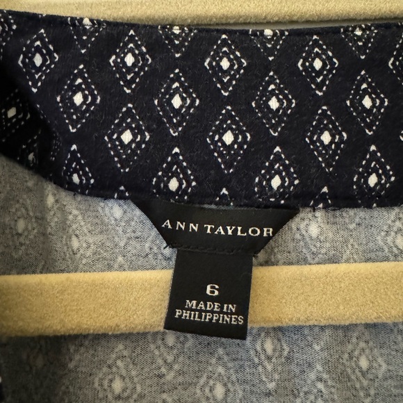 Ann Taylor Navy Wrap Dress size 6 - Picture 3 of 3